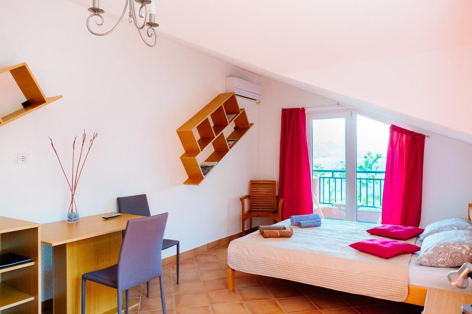 Odessa Mama Apartment บิเยลา ห้อง รูปภาพ