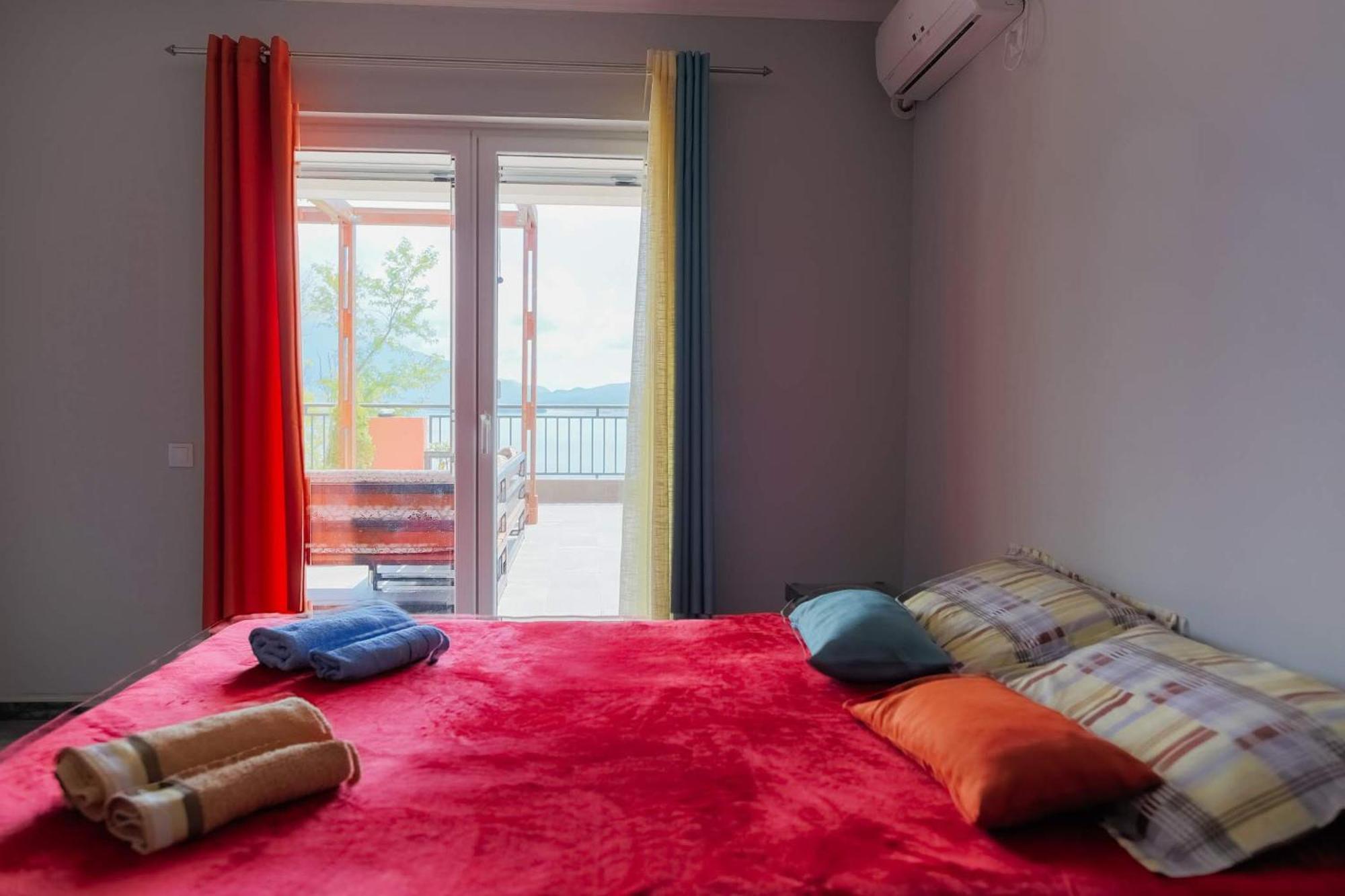 Odessa Mama Apartment บิเยลา ห้อง รูปภาพ