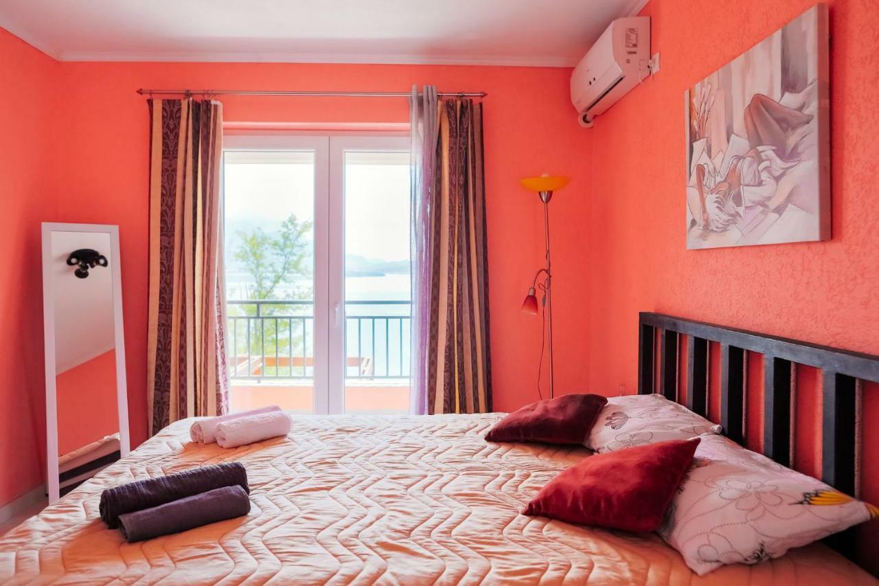 Odessa Mama Apartment บิเยลา ภายนอก รูปภาพ